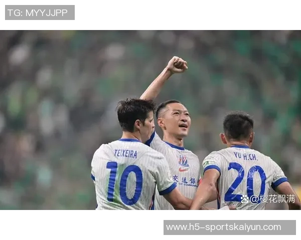 申花错失绝平良机吴曦精准挑传杨皓宇被解围蒋圣龙带球结束比赛 申花错失绝平良机吴曦精准挑传杨皓宇被解围蒋圣龙带球结束比赛