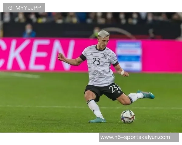 纳帅谈施洛特贝克出场安排或将调整不可能连续两场踢满全场 纳帅谈施洛特贝克出场安排或将调整不可能连续两场踢满全场